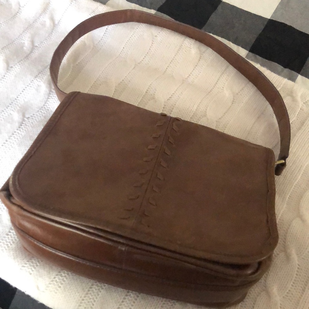 HOBO purse, used condition. Great price. Dark brown